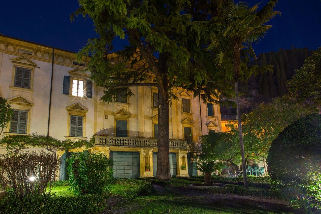 Il Batti Apartment Water Front And Private Beach Toscolano Maderno Exterior foto